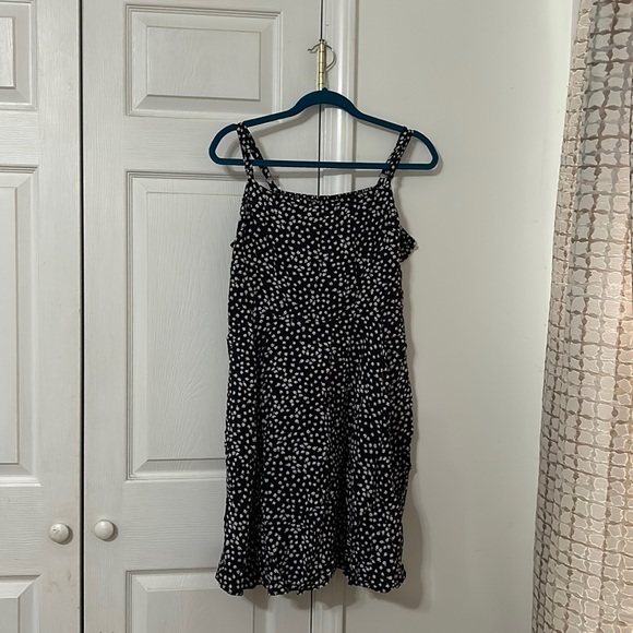 GAP Dresses & Skirts - GAP Floral Sundress w/ Adjustable Straps